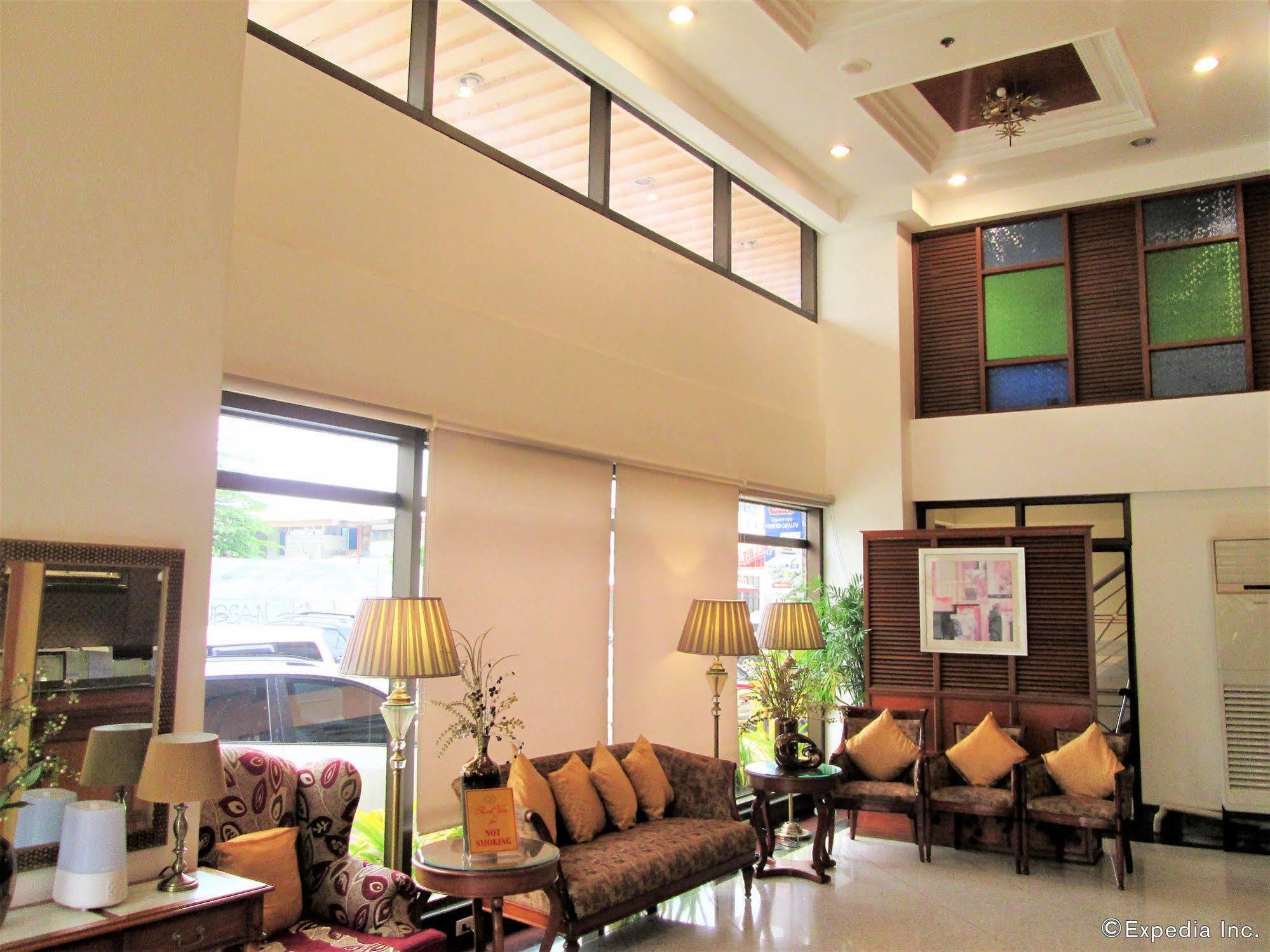 Maxandrea Hotel Cagayan de Oro Buitenkant foto